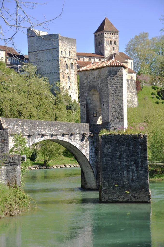 The Pont de la Légende and medieval towers of Sauveterre-de-Béarn above the river